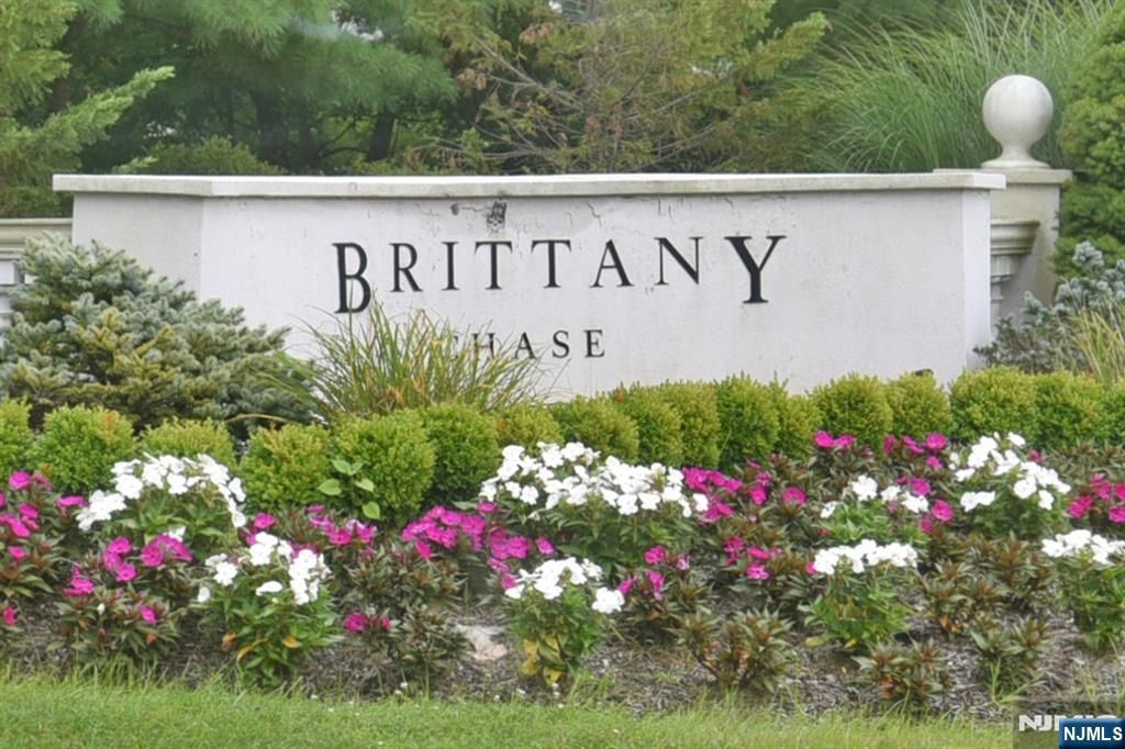 602 Brittany Drive, Wayne, NJ 07470