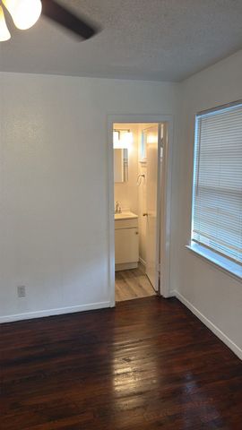 2225 Myrtlewood Drive, Dallas, TX 75232
