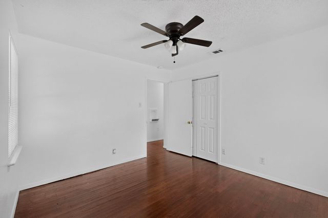 2225 Myrtlewood Drive, Dallas, TX 75232