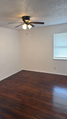 2225 Myrtlewood Drive, Dallas, TX 75232