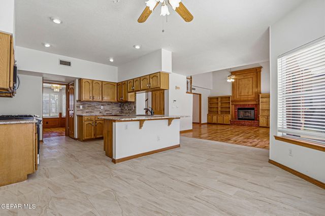 1954 Paseo Del Sol Place, El Paso, TX 79936