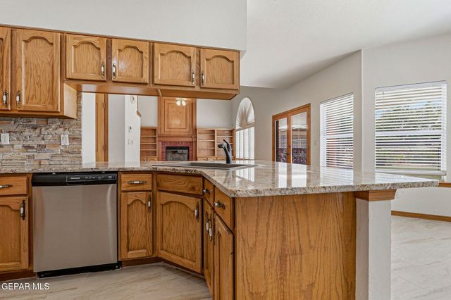 1954 Paseo Del Sol Place, El Paso, TX 79936
