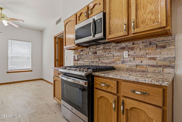 1954 Paseo Del Sol Place, El Paso, TX 79936