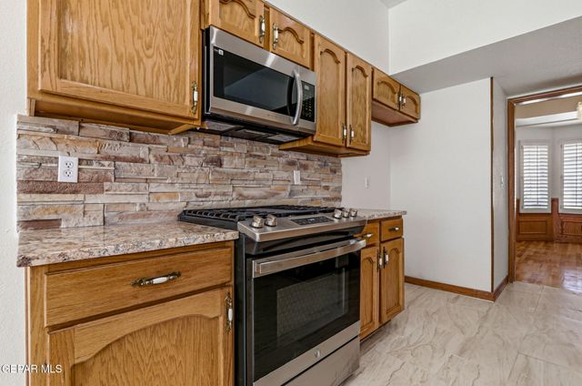 1954 Paseo Del Sol Place, El Paso, TX 79936