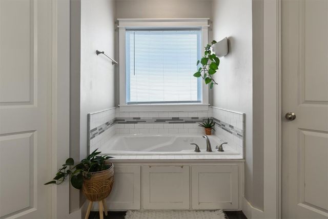 1280 Tivoli Street, Tontitown, AR 72762