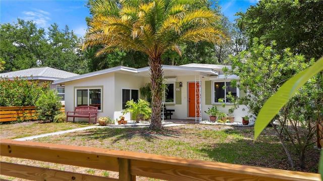 325 42ND AVENUE N, St Petersburg, FL 33703