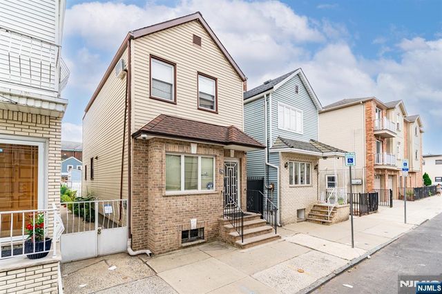 67 Marne Street, Newark, NJ 07105