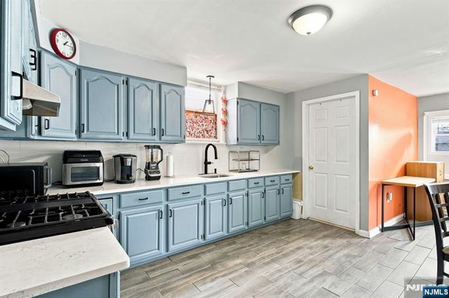 67 Marne Street, Newark, NJ 07105