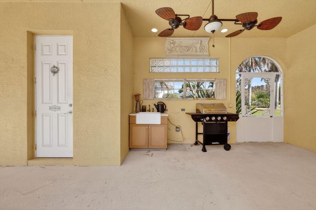 461 SE Pine Road, Port St. Lucie, Port St Lucie, FL 34984