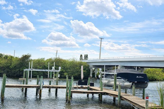 461 SE Pine Road, Port St. Lucie, Port St Lucie, FL 34984