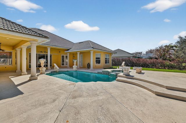 461 SE Pine Road, Port St. Lucie, Port St Lucie, FL 34984