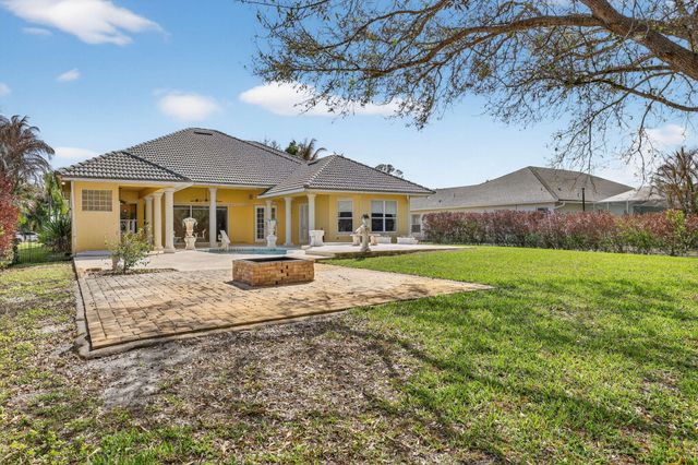 461 SE Pine Road, Port St. Lucie, Port St Lucie, FL 34984