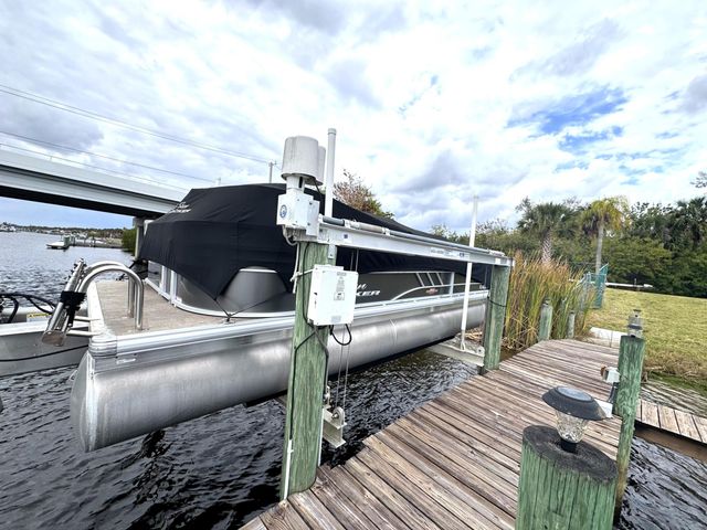 461 SE Pine Road, Port St. Lucie, Port St Lucie, FL 34984