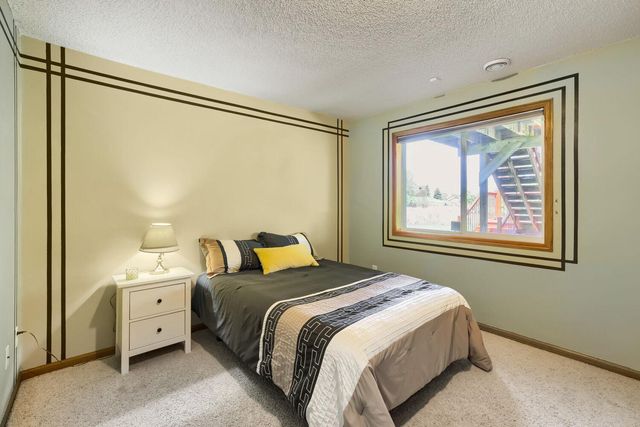 6612 210th Lane N, Forest Lake, MN 55025