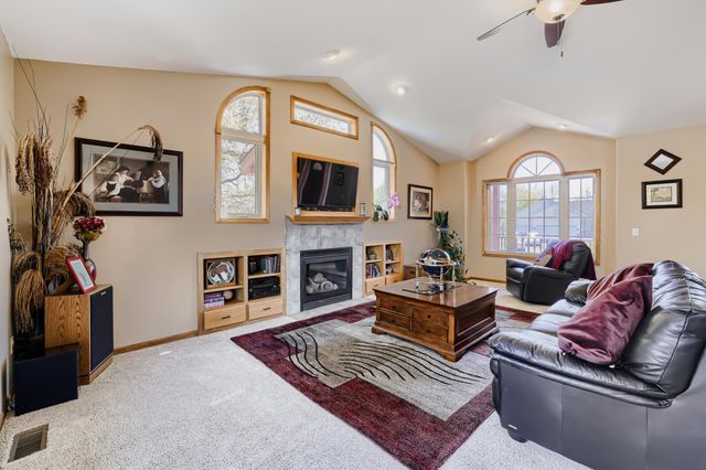 6612 210th Lane N, Forest Lake, MN 55025