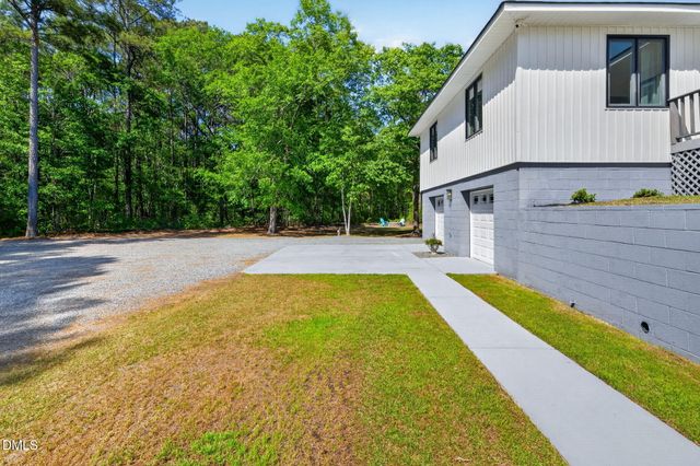 5363 Scottie Godwin Road, Wade, NC 28395