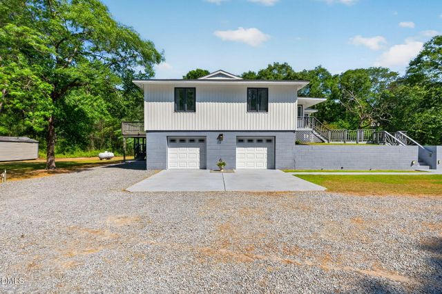 5363 Scottie Godwin Road, Wade, NC 28395