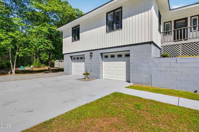 5363 Scottie Godwin Road, Wade, NC 28395