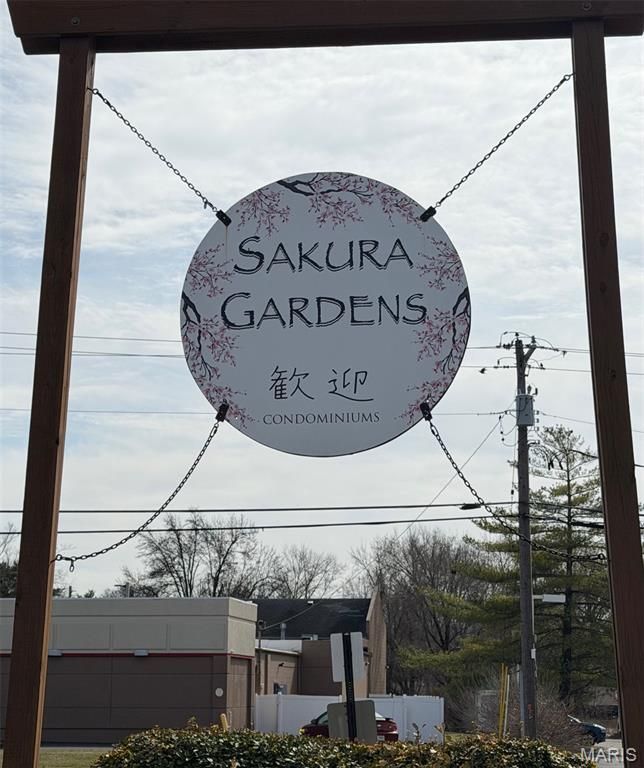 10005 Sakura Drive D, St Louis, MO 63128