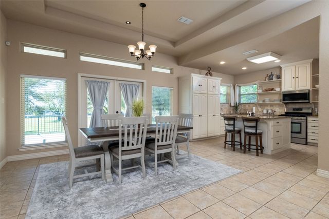 131 Lakeview Drive, Runaway Bay, TX 76426