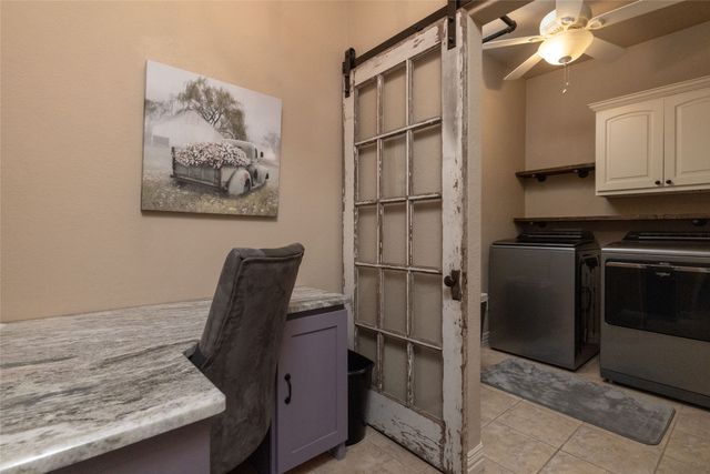 131 Lakeview Drive, Runaway Bay, TX 76426