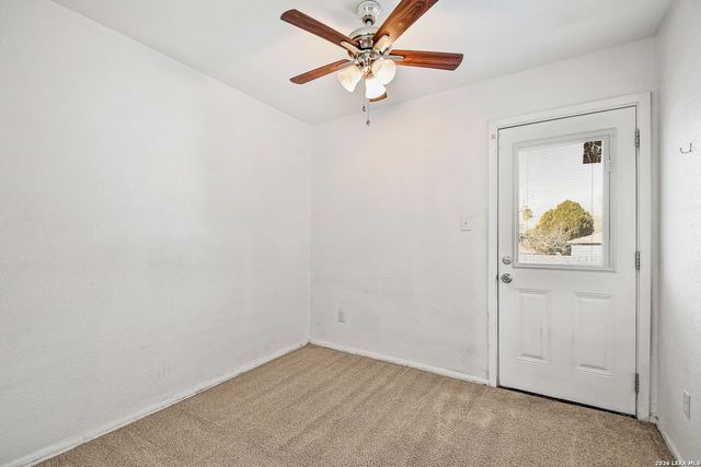 5623 Fountainwood, San Antonio, TX 78233