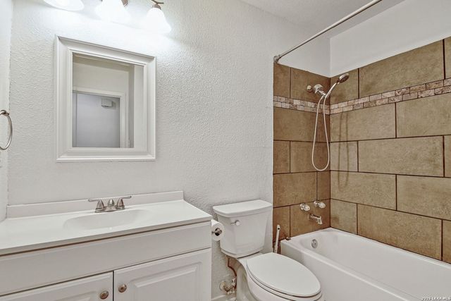 5623 Fountainwood, San Antonio, TX 78233