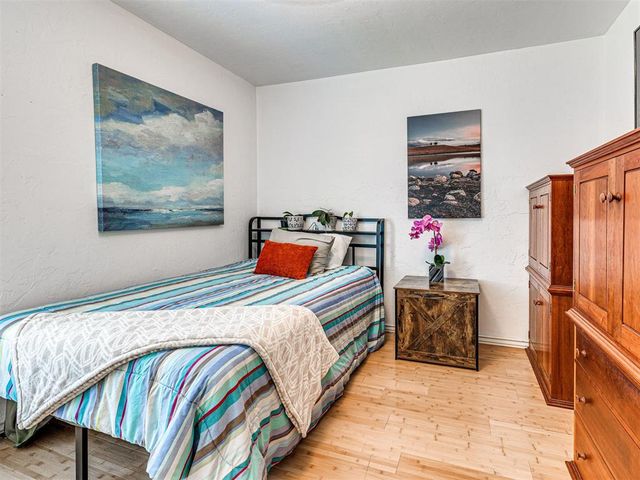 3812 New London Avenue, Moore, OK 73160