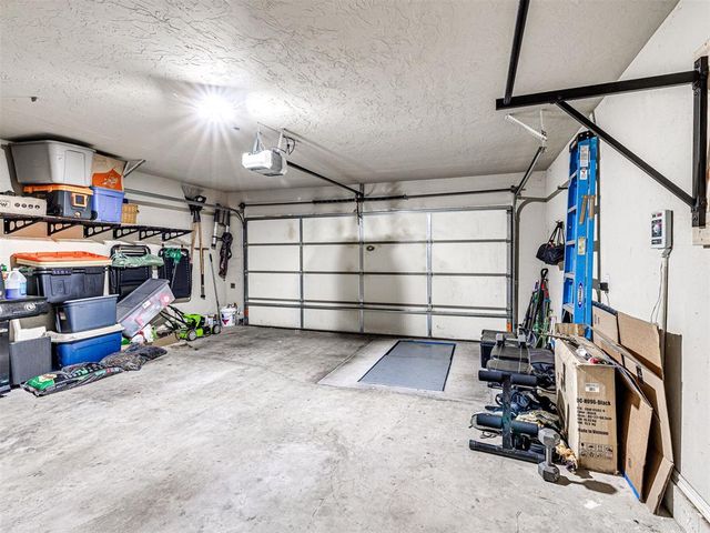 3812 New London Avenue, Moore, OK 73160