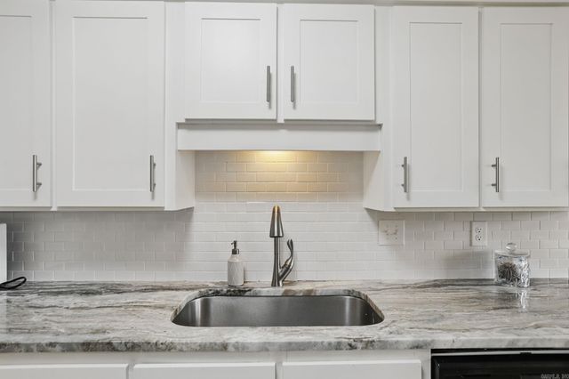 5301 Randolph, North Little Rock, AR 72116