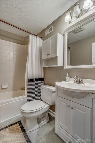 1478 Fairhill Court, Beavercreek Twp, OH 45385