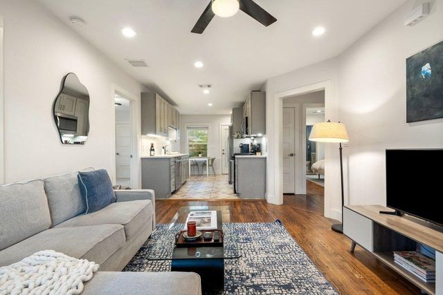 2702 Crest Ave 1, Austin, TX 78702