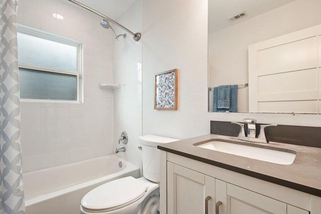 2702 Crest Ave 1, Austin, TX 78702