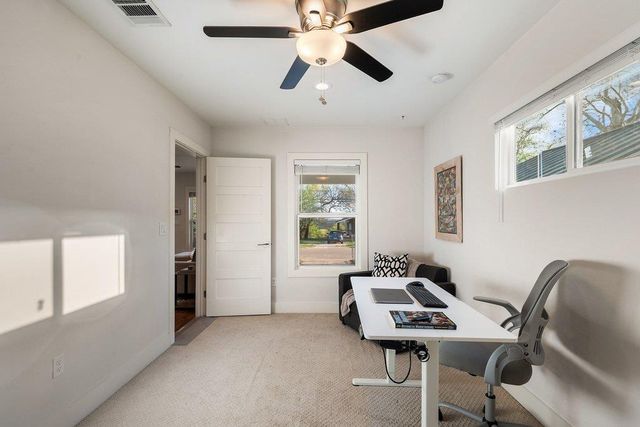 2702 Crest Ave 1, Austin, TX 78702