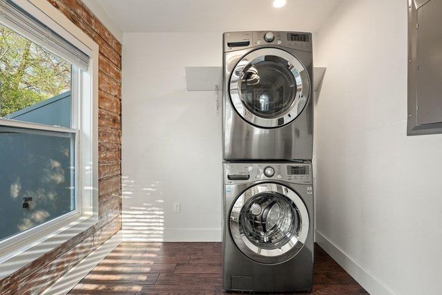 2702 Crest Ave 1, Austin, TX 78702