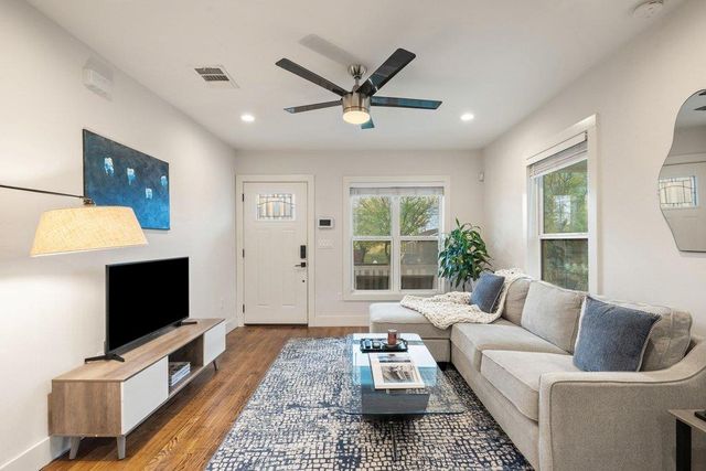 2702 Crest Ave 1, Austin, TX 78702