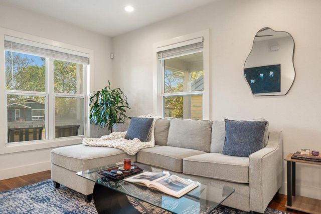 2702 Crest Ave 1, Austin, TX 78702