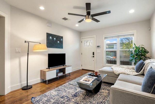 2702 Crest Ave 1, Austin, TX 78702