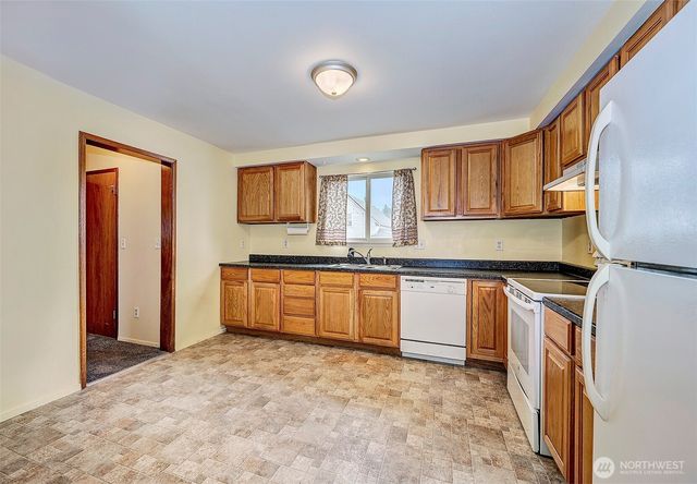 2707 18th Street, Everett, WA 98201