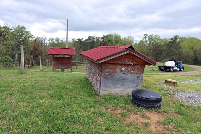 1011 Lee Hollow Road, Chillicothe, OH 45601