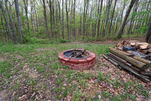 1011 Lee Hollow Road, Chillicothe, OH 45601