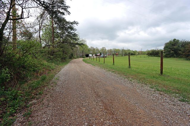 1011 Lee Hollow Road, Chillicothe, OH 45601