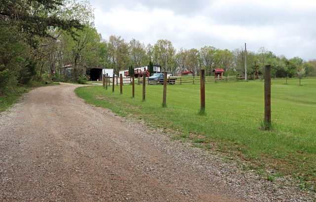 1011 Lee Hollow Road, Chillicothe, OH 45601