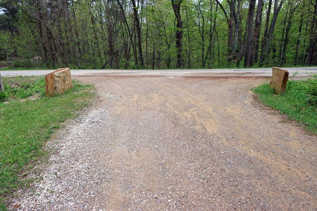 1011 Lee Hollow Road, Chillicothe, OH 45601