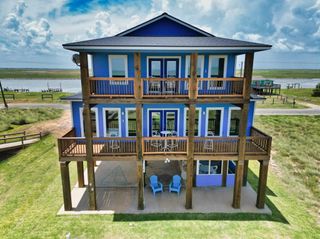 1020 County Road 230, Sargent, TX 77414