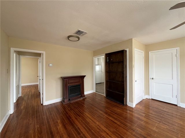 3412 Denver Ave C, Corpus Christi, TX 78411