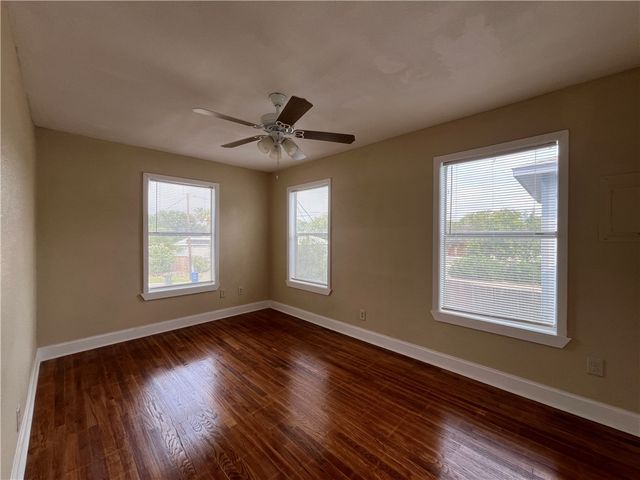 3412 Denver Ave C, Corpus Christi, TX 78411