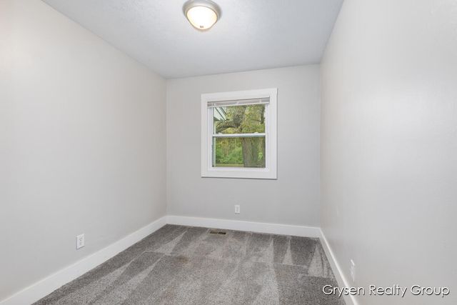 251 60th Street Se, City Of Kentwood, MI 49548