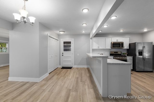 251 60th Street Se, City Of Kentwood, MI 49548