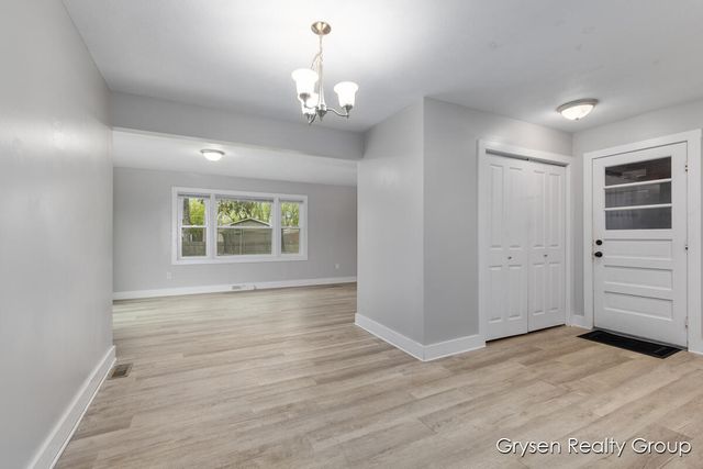 251 60th Street Se, City Of Kentwood, MI 49548
